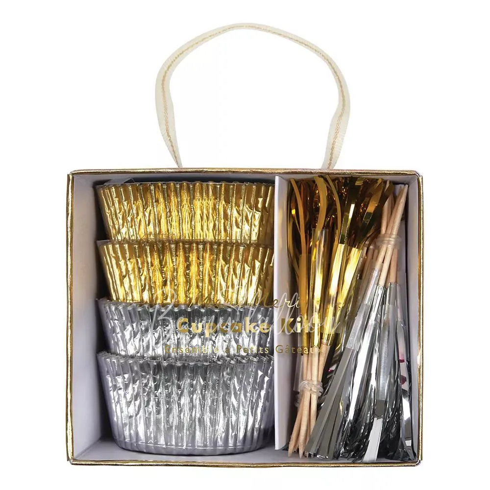 مجموعة كب كيك الذهبية والفضية