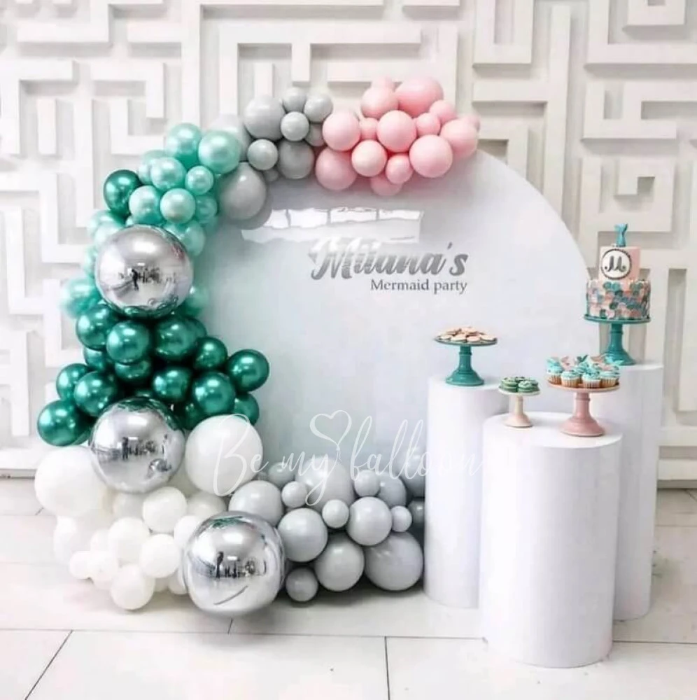 2m Wide Round Backdrop with 3 round stands